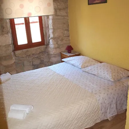 52 Rovinj